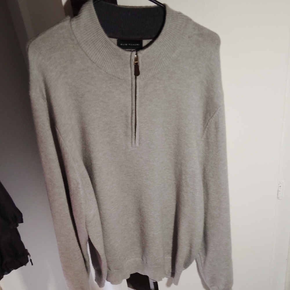 Elie Tahari Gray Zip Up Sweater